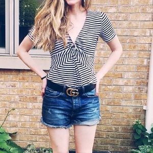 Striped Knot shoelace FOR SALE 💙👚